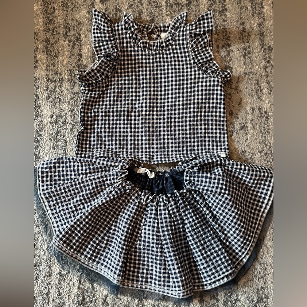 Oh Baby outfit with tulle skirt, never worn